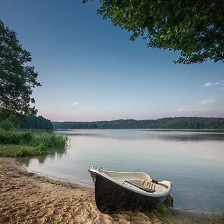 Pensjonat Nad Jeziorem Lakeside Brodnica Dolna Екстер'єр фото