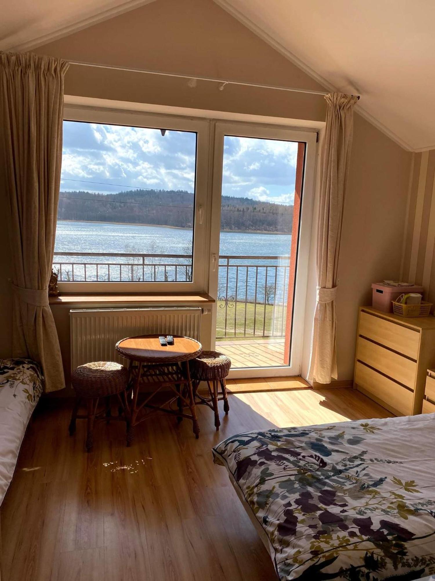 Pensjonat Nad Jeziorem Lakeside Brodnica Dolna Номер фото