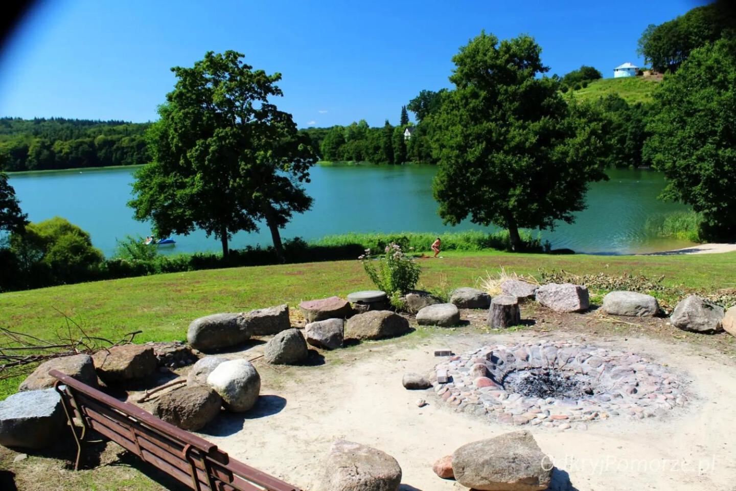 Pensjonat Nad Jeziorem Lakeside Brodnica Dolna Екстер'єр фото